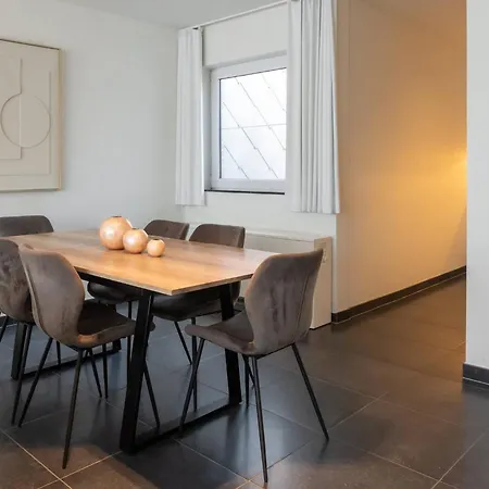 Apartment Beautiful Duplex For 6 On A Top-notch Location With Free Parking *