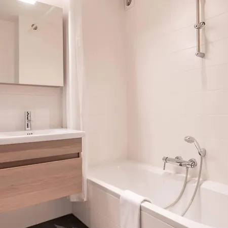 Διαμέρισμα Beautiful Duplex For 6 On A Top-notch Location With Free Parking *