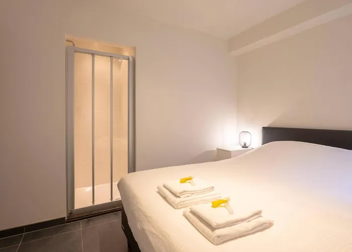 Beautiful Duplex For 6 On A Top-notch Location With Free Parking 公寓